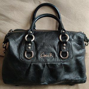 Coach Black Leather Purse- LIKE NEW